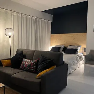 High Class 15 France